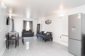 2 bed 2 bath city centre sleep 7